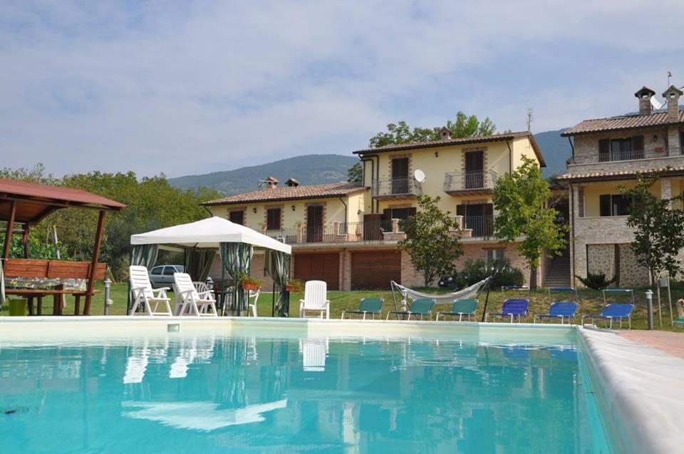 La Sorgente Del Subasio Assisi Apartment Bagian luar foto